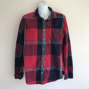 Woman 100% Cotton Red/Blue Plaid Button Up Shirt Size Small